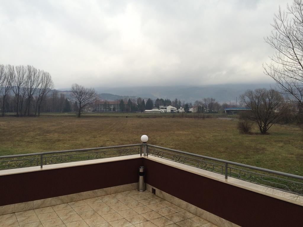 Bed and Breakfast Prenociste Gazela Pirot Exterior foto